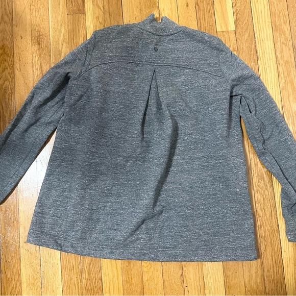 Lululemon Pleat to Street Bomber Jacket Size 6 - Picture 5 of 5